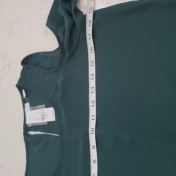 New York & Co forest green cold shoulder adjustable waist ribbon top size SX - Picture 10 of 12